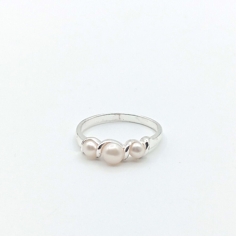 JC Sterling Silver Trilogy 3 Pearl Ring Size 10 Round Set Elegant 925 3.0 g